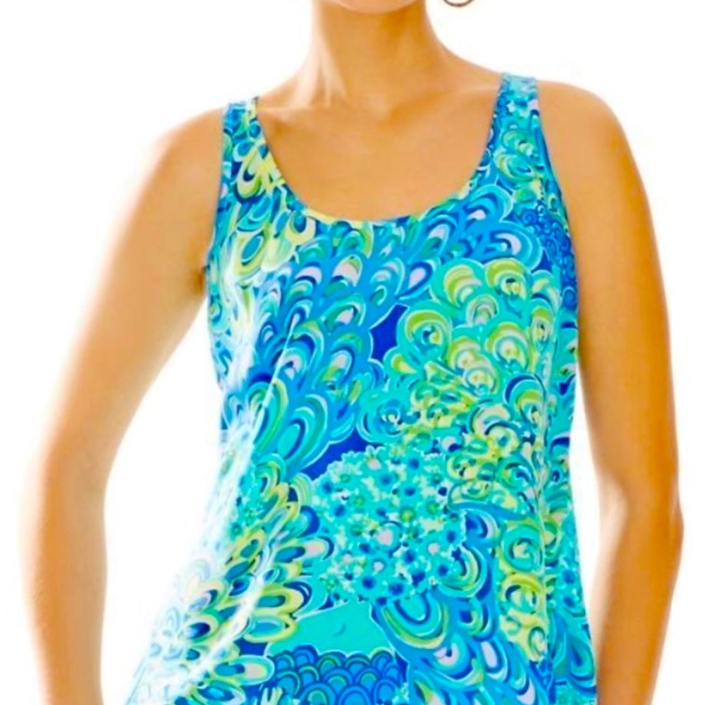 SOLD. EUC Lilly Pulitzer Silk Aerial Top. Lilly Lagoon zip-up Back. Size Medium.